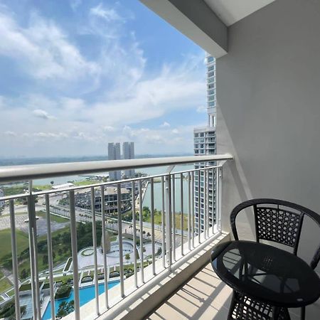 Teega Suites Seaview By Vdo Homestay Nusajaya  Exterior photo
