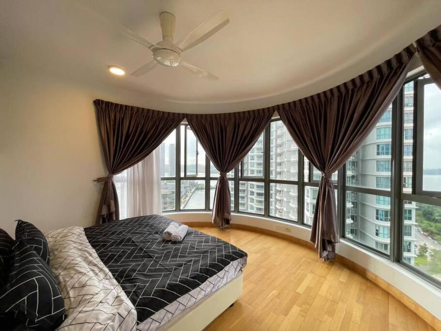 Teega Suites Seaview By Vdo Homestay Nusajaya  Exterior photo