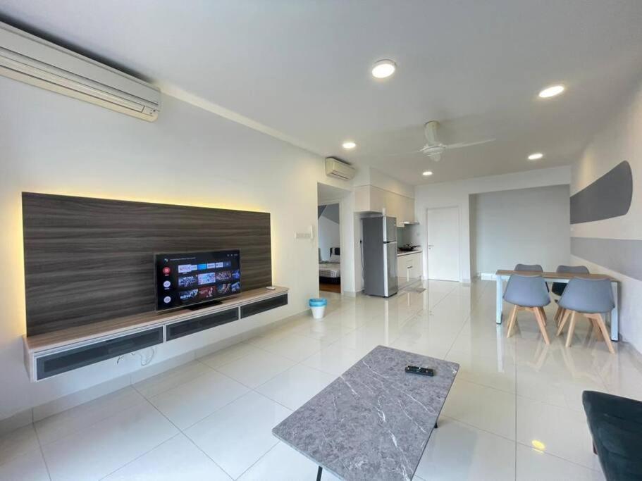 Teega Suites Seaview By Vdo Homestay Nusajaya  Exterior photo