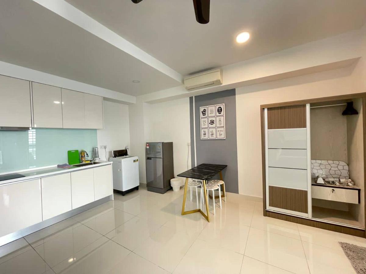 Teega Suites Seaview By Vdo Homestay Nusajaya  Exterior photo