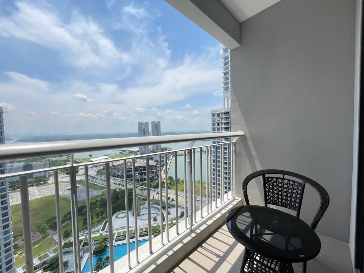 Teega Suites Seaview By Vdo Homestay Nusajaya  Exterior photo